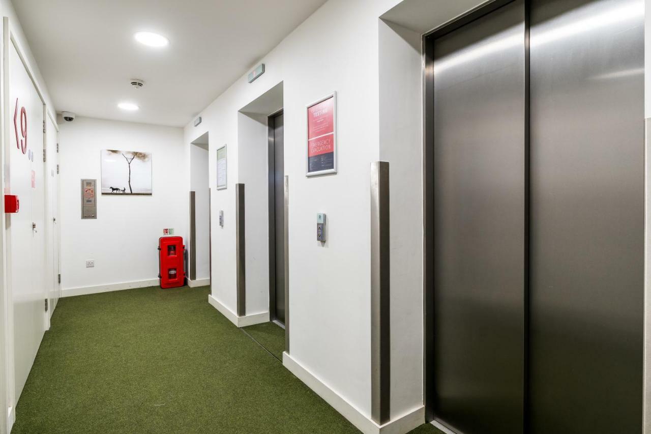 Hashtag Aldgate Campus Accommodation Лондон Экстерьер фото